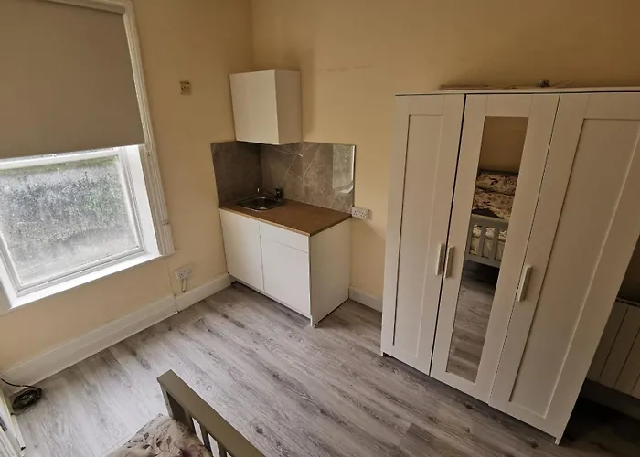 Проживание в семье Palm